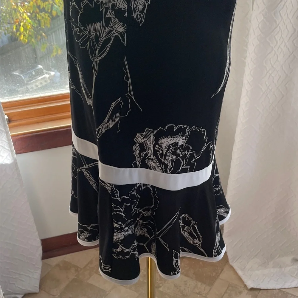 Kollontai Canada Elegant Black and White Floral Dress Medium EUC Flapper